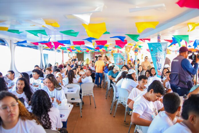 Sobradinho: estudantes da rede municipal participam de aula inaugural do projeto Vapor Escola Velho Chico