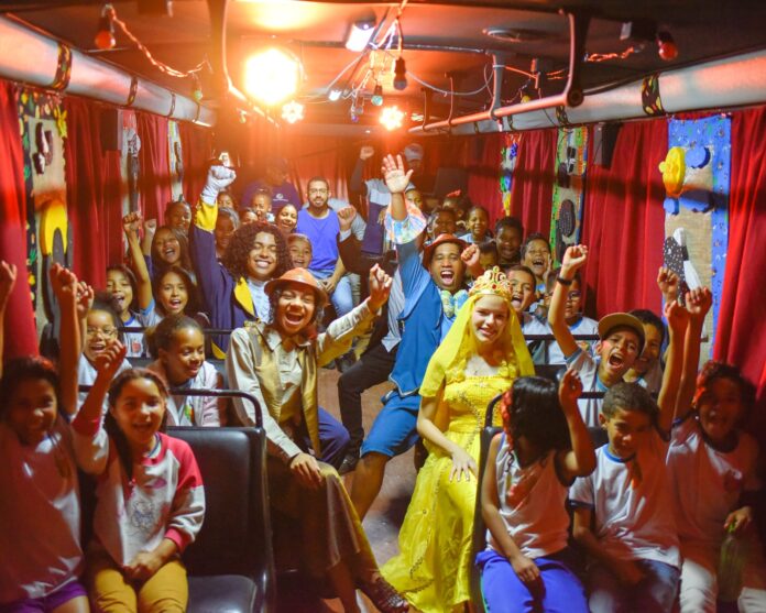 Juá Literária leva teatro itinerante para todas as escolas da zona rural de Juazeiro