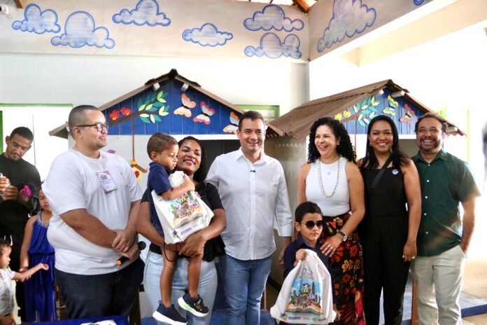 Juá Literária: Prefeitura de Juazeiro inicia entrega de livros para estudantes da rede municipal