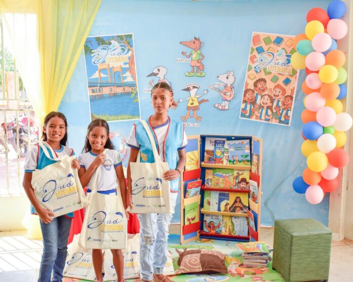Prefeitura de Juazeiro promove Festa da Família e entrega dos kits literários do programa Juá Literária no projeto Mandacaru