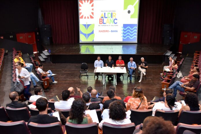 Seculte reúne comunidade artística para planejar aplicação de recursos da Lei Aldir Blanc em Juazeiro