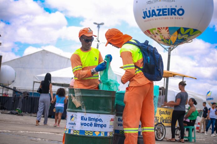 Programa ‘Juazeiro Limpa’ garante cuidado e organização durante o Juá Literária Programa ‘Juazeiro Limpa’ garante cuidado e organização durante o Juá Literária