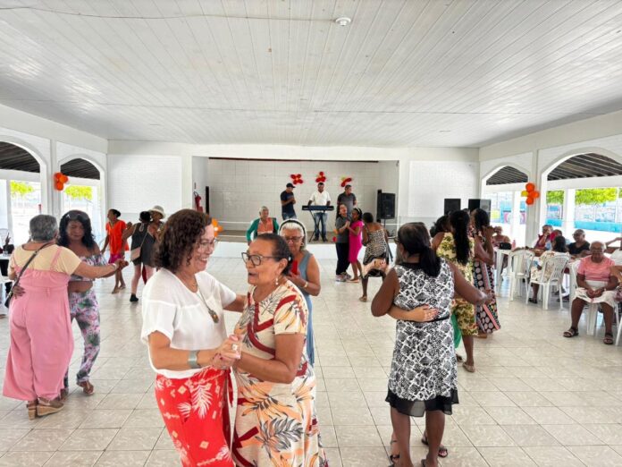 ‘A vida não para aos 60, ela só começa’: Serviço de Convivência e Fortalecimento de Vínculo de Juazeiro ressignifica a velhice com autonomia, afeto e participação ‘A vida não para aos 60, ela só começa’: Serviço de Convivência e Fortalecimento de Vínculo de Juazeiro ressignifica a velhice com autonomia, afeto e participação