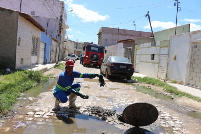 SAAE Juazeiro alerta: rede de esgoto não é lixeira! Colabore com o cuidado e a preservação da cidade