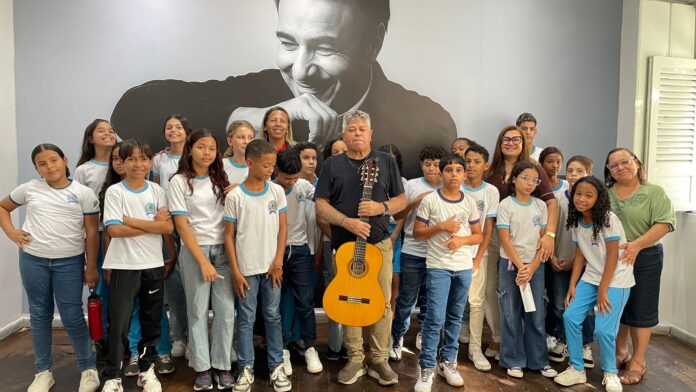 Festival A Bossa: Estudantes da rede municipal de Juazeiro conhecem a história de João Gilberto no Memorial da Bossa Nova