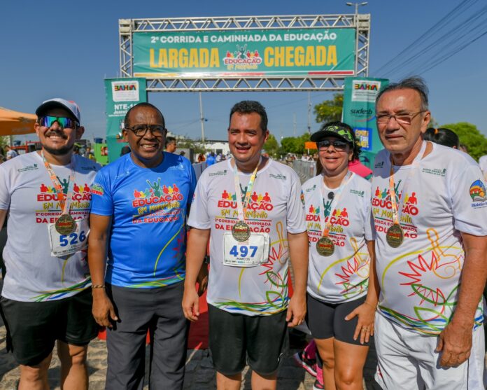 II Corrida e Caminhada da Educação movimenta educadores, em Juazeiro