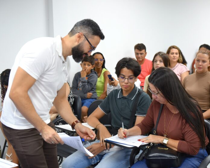Sonhos que cruzam oceanos: estudantes da rede municipal de Juazeiro embarcam dia 30 para intercâmbio cultural na Inglaterra