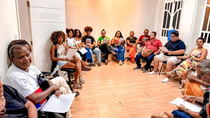 Reunião com candidatos marca preparação para o Baile Municipal e abre contagem regressiva para o Carnaval 2026 em Juazeiro