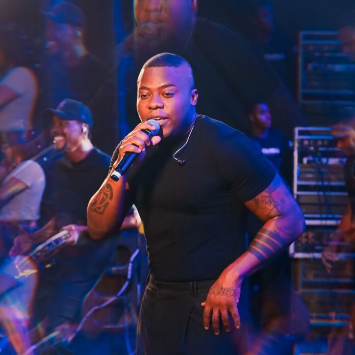 Palco Orla 2 reúne ritmos variados e anima foliões no terceiro dia do Carnaval de Juazeiro