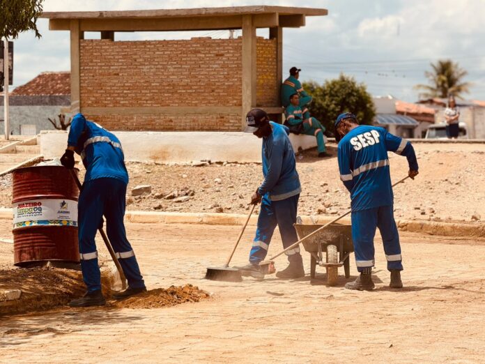 Prefeitura Presente: Gestão reforça serviços de limpeza e manutenção em Pinhões neste sábado (28)