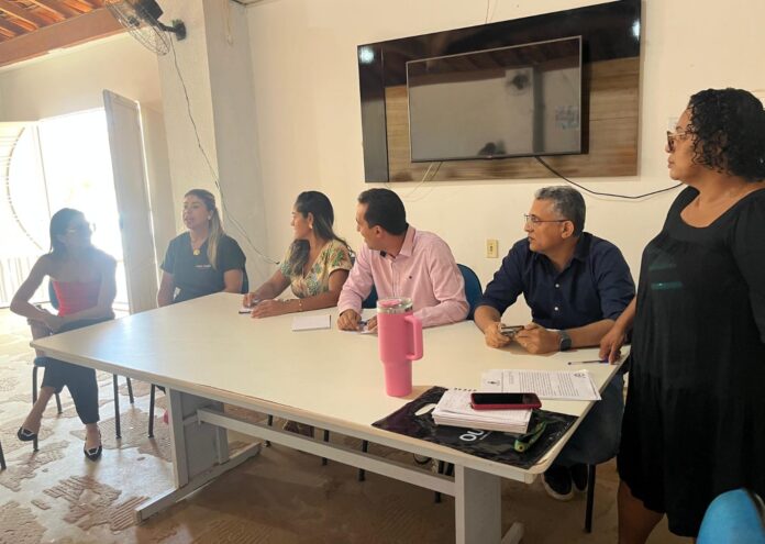 Prefeitura de Juazeiro intensifica ações na Saúde com visita técnica e escuta da comunidade no Residencial Praias do Rodeadouro