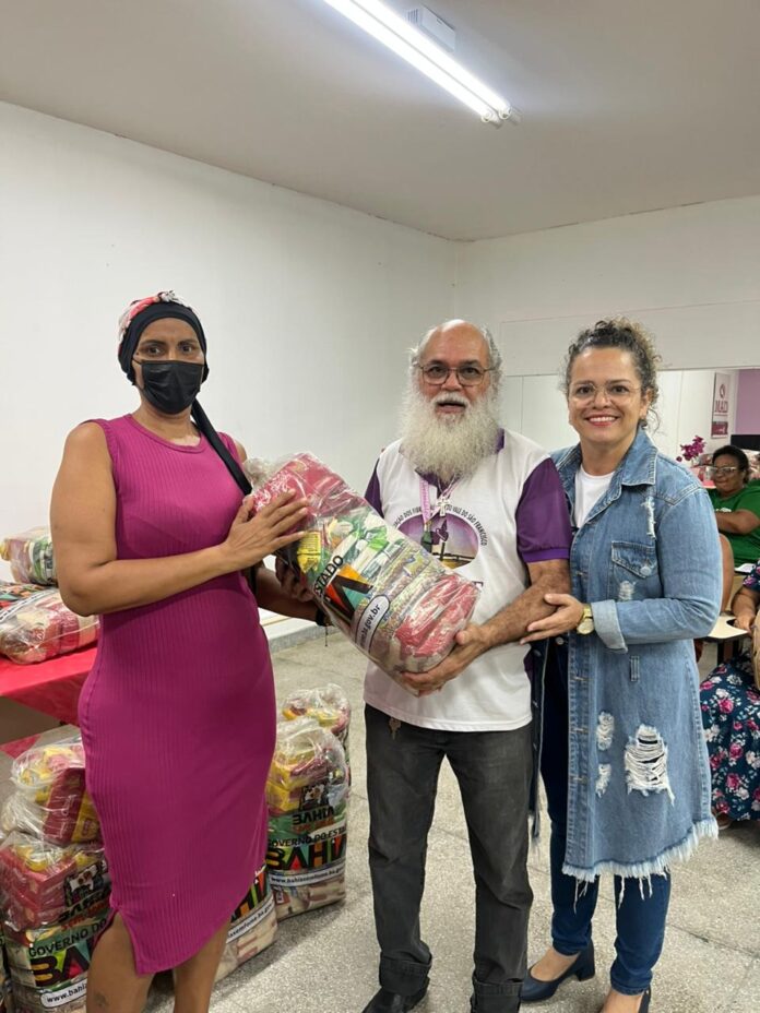 Solidariedade que alimenta e acolhe: Juazeiro Sem Fome entrega cestas a mulheres com lúpus e fibromialgia