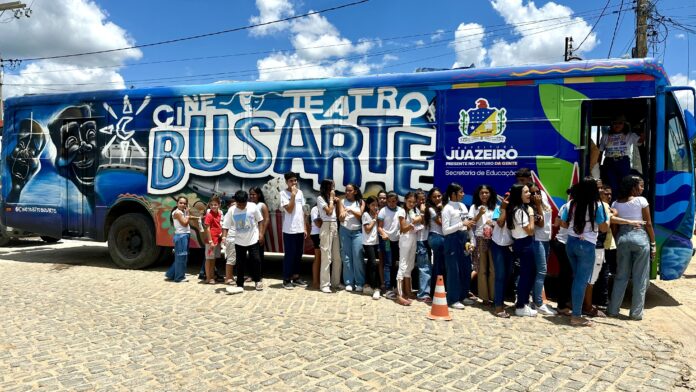 Prefeitura Presente em Carnaíba: Seduc entrega reforma da escola Pedro Dias e conta programação especial neste sábado (25)
