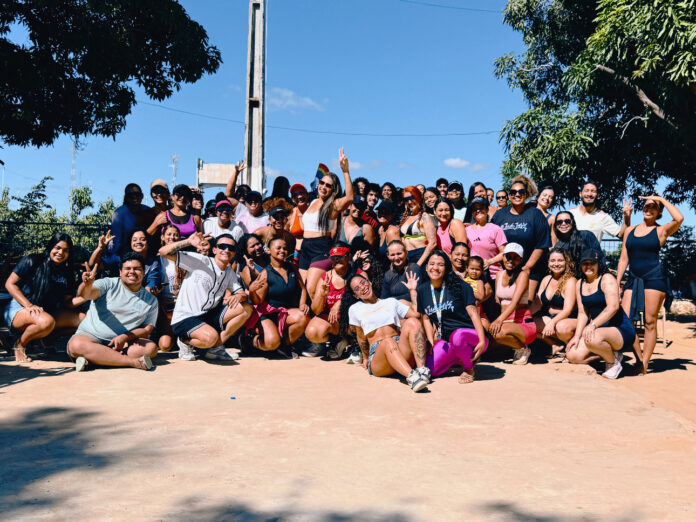 Viva Ilha movimenta manhã de domingo com FitDance na Ilha do Fogo