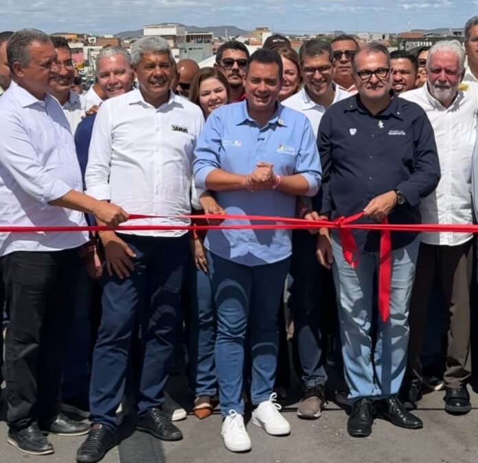 Obra histórica: Prefeito Andrei, Governador Jerônimo e Ministro George Santoro entregam primeira etapa da Travessia Urbana de Juazeiro