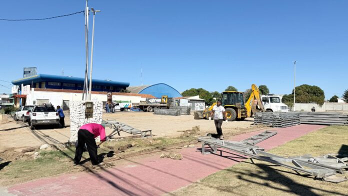 Falta pouco! Juá Literária 2026 inicia montagem da estrutura na Orla de Juazeiro