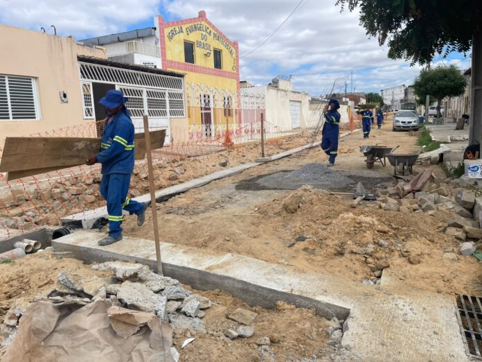 PROJUÁ na Infraestrutura: Rua da Síria recebe obra de drenagem para acabar com décadas de alagamentos