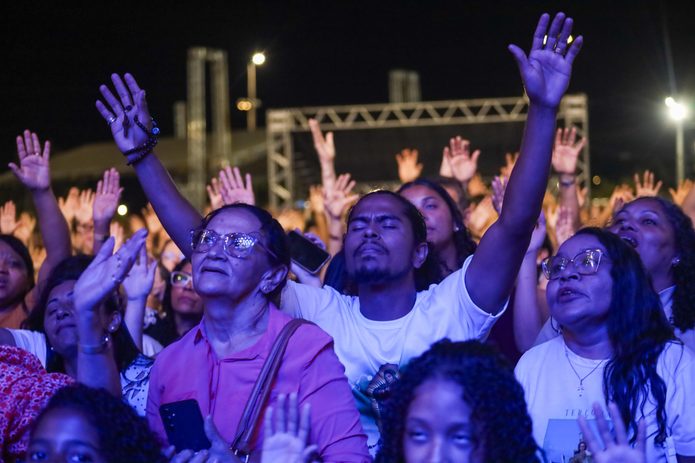 Canta Juazeiro com Maria reúne fiéis em noite de fé, música e solidariedade