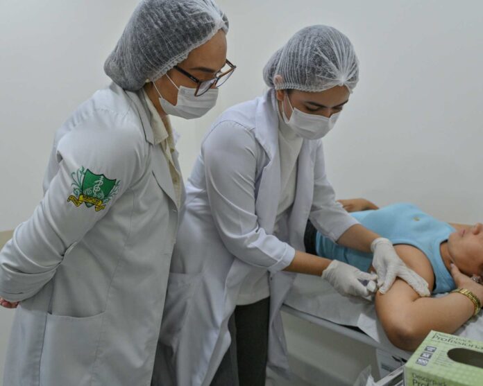 Juazeiro avança na oferta de Implanon e conclui capacitação profissional da Atenção Primária para ampliar acesso ao método